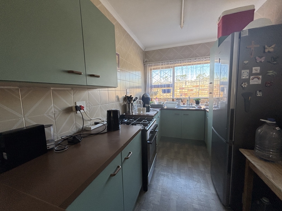 2 Bedroom Property for Sale in Summerstrand Eastern Cape